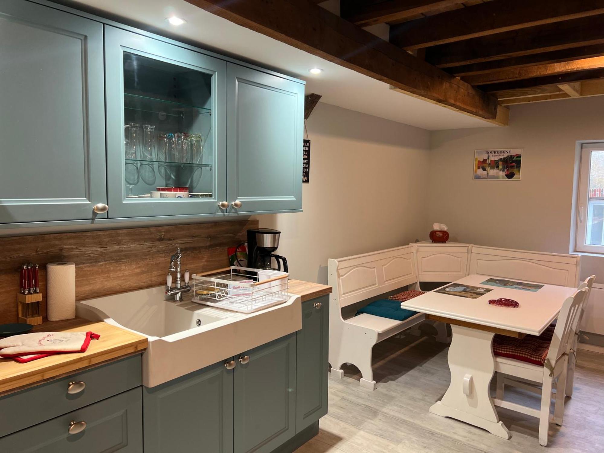 Le Citadin Bourguignon Hostal Toucy Exterior foto
